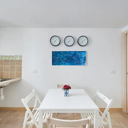 Le Di Gio'- Vico Corte